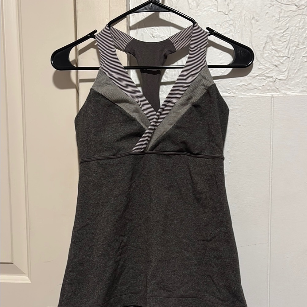 Lululemon tank top